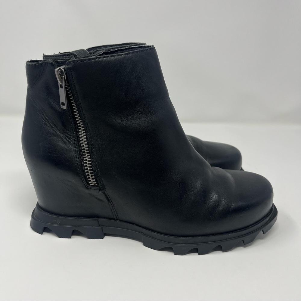 Sorel Joan Of Arctic III Black Leather Zip Up Ankle Wedge Boots Size 9